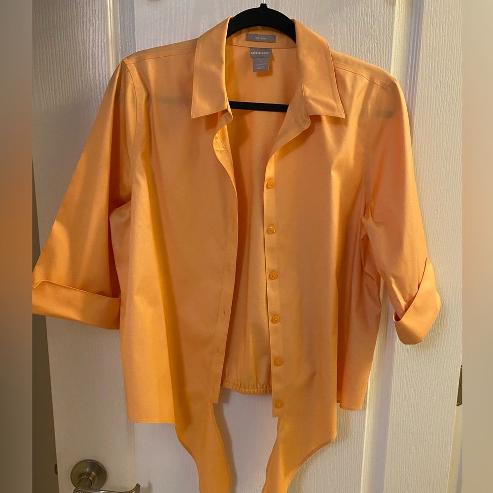 Chicos, no iron cotton, button-down shirt, Chico’s size 1 (8/10)